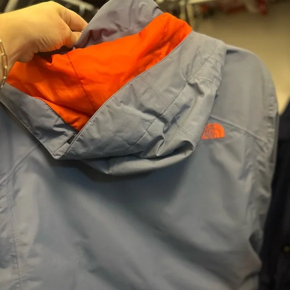 The North Face Men's Gray Jacket - Picture 5 of 6